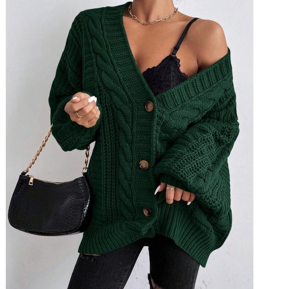 Cozy Solid Chunky cable Knit Button down Oversized Cardigan - Picture 4 of 8
